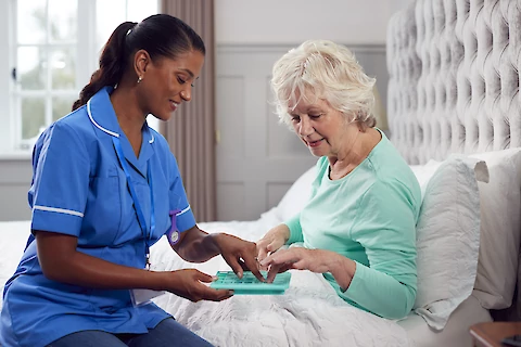 How to Manage Medication Schedules: The 2026 Systems Guide
